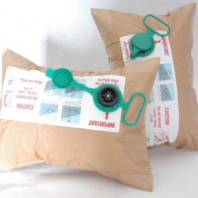 Air cushion packaging dunnage bag for protecting cargo safety